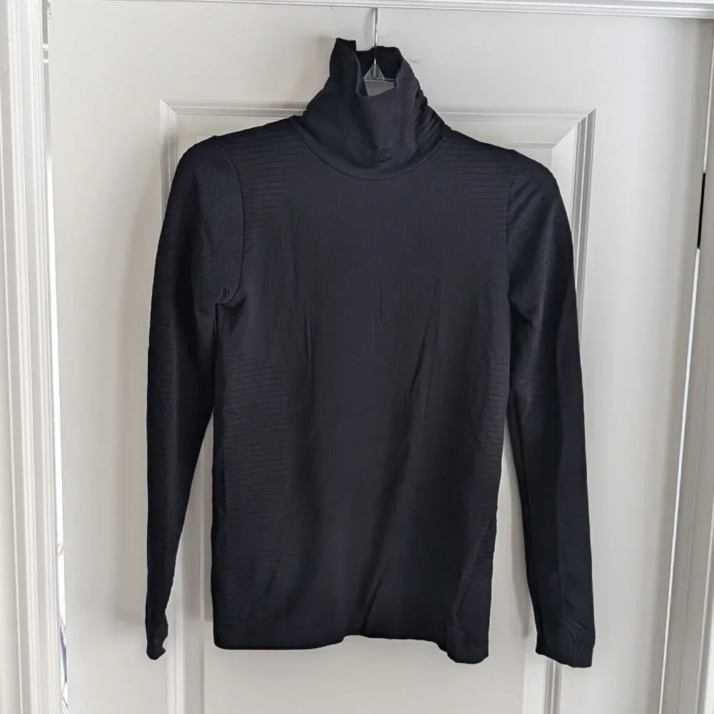 Athleta Flurry Blizzard Seamless Turtleneck, Black, Small - Picture 4 of 9